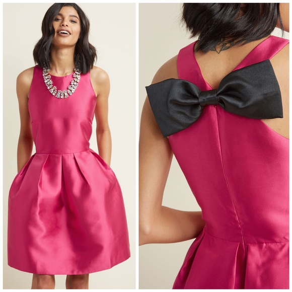 Modcloth, Hutch Erin Back Bow Mini Dress - Picture 2 of 4